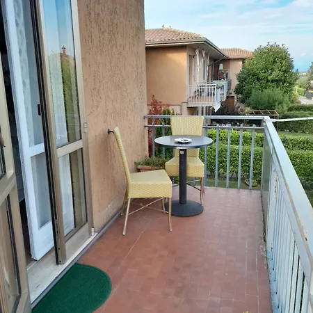 Casa Dell' Ulivo شقة ديسينسانو ديل غاردا
